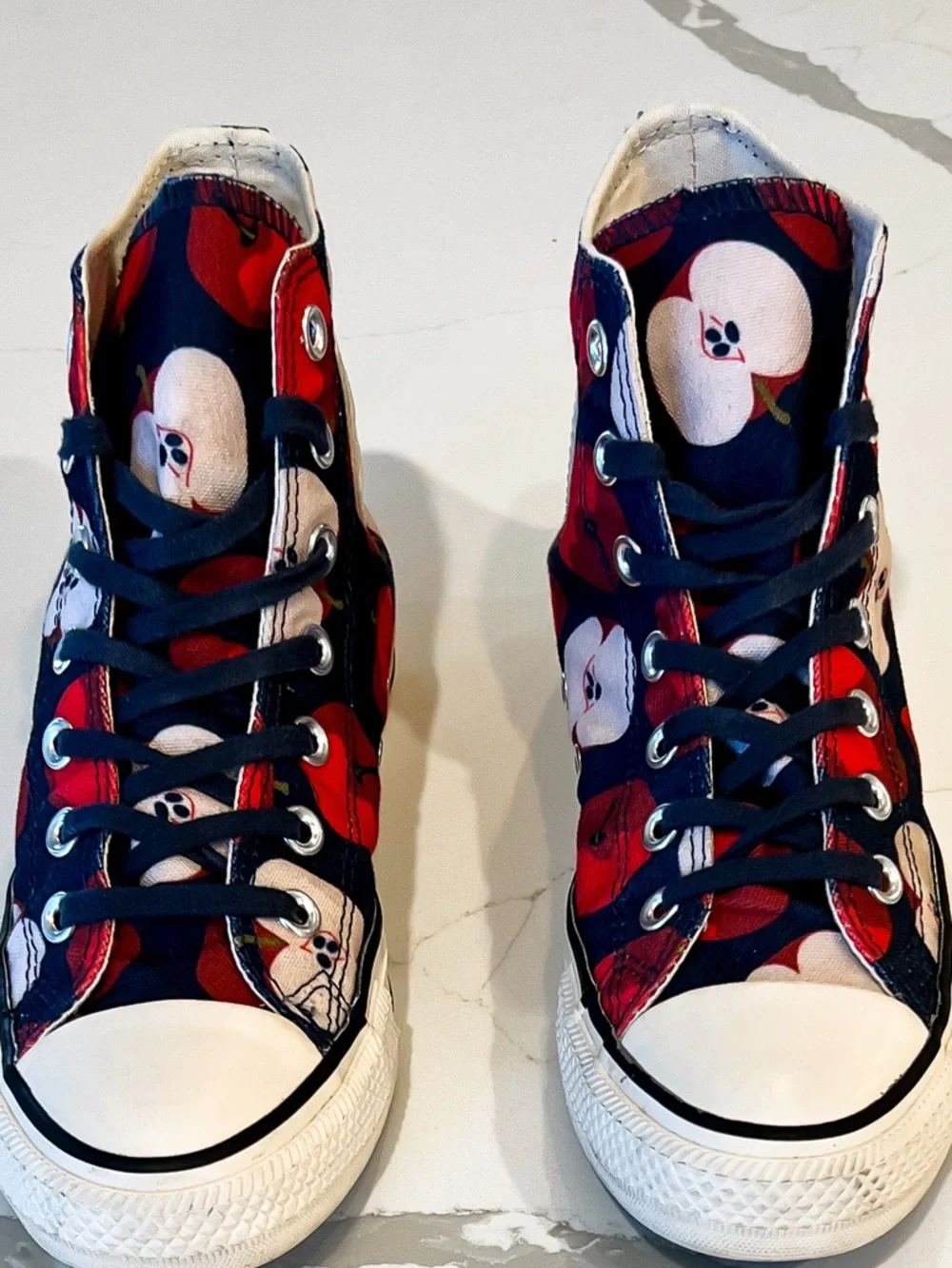 Converse Chuck Taylor All Star Apple Print Red Blue High Top Sneakers Womens 7 - Picture 5 of 14